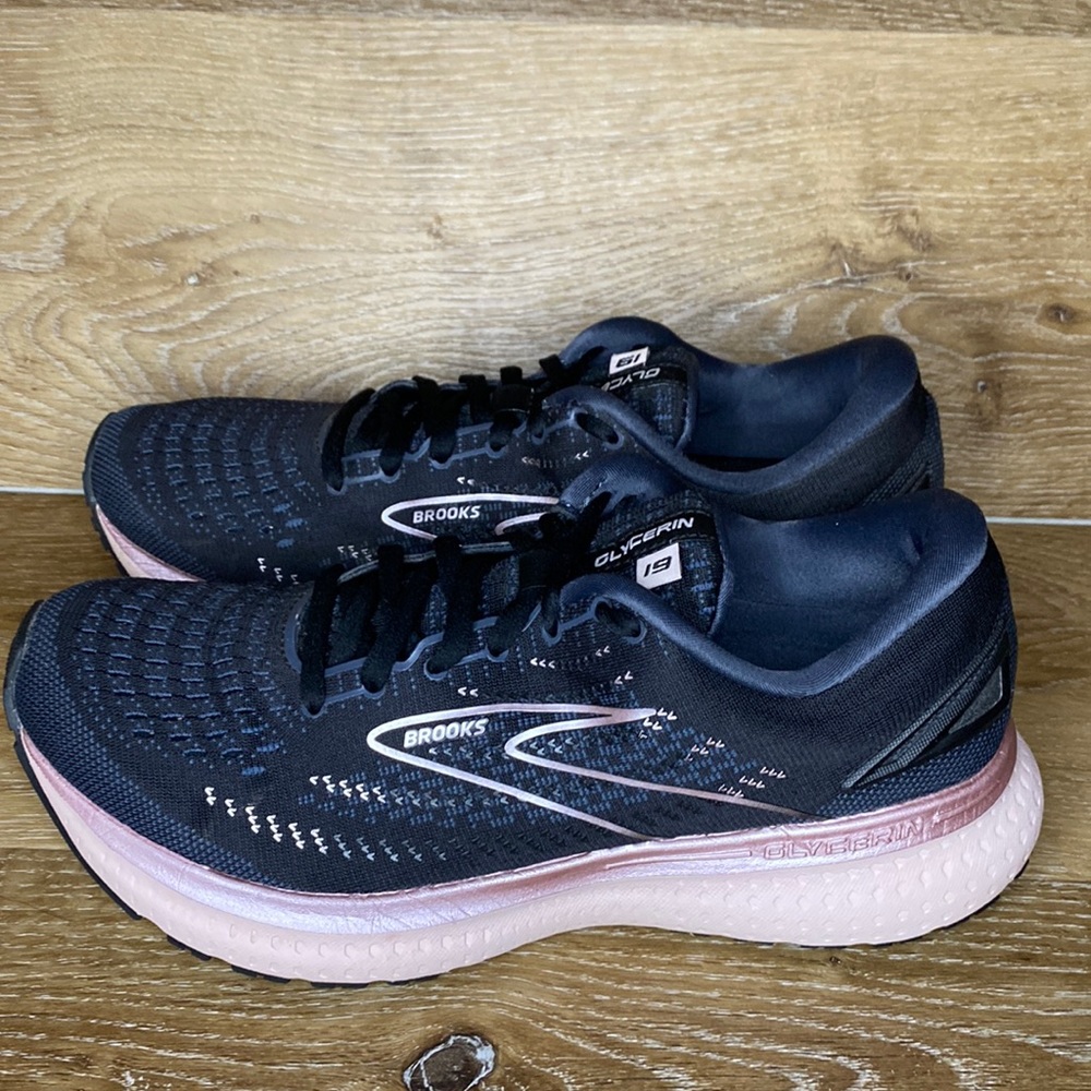 Brooks Glycerin 19 Size 9.5 Medium(B)